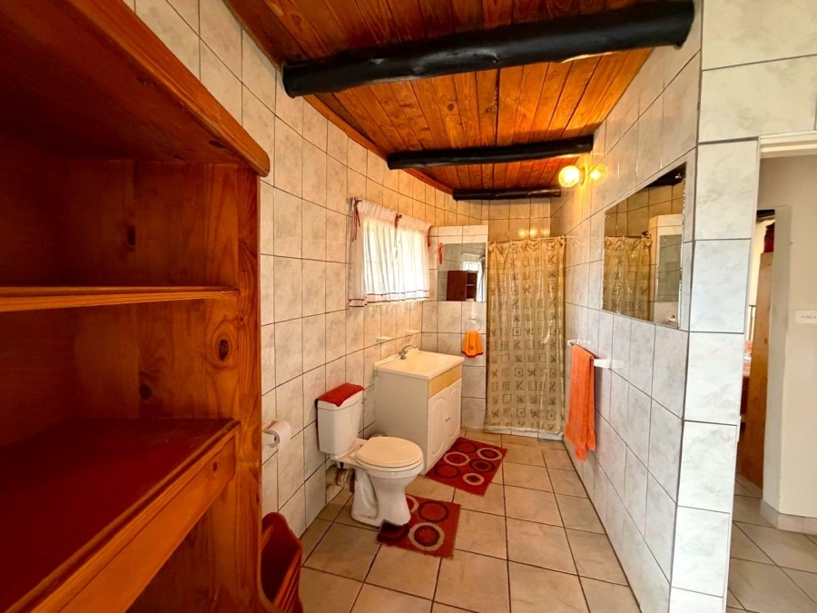 6 Bedroom Property for Sale in Ndlovumzi Limpopo
