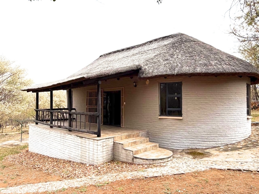 6 Bedroom Property for Sale in Ndlovumzi Limpopo