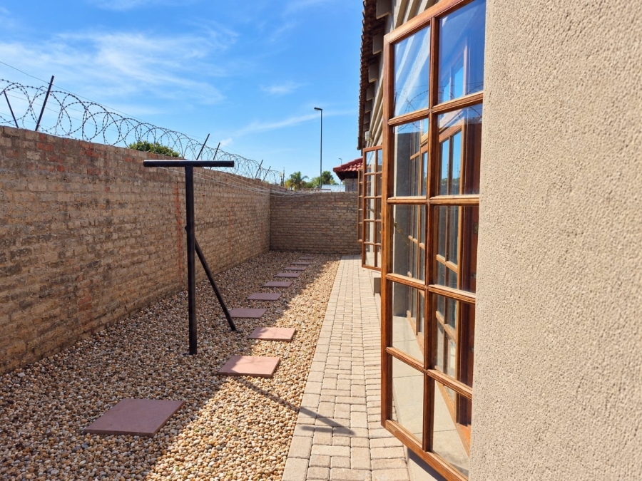 4 Bedroom Property for Sale in Ivydale Limpopo