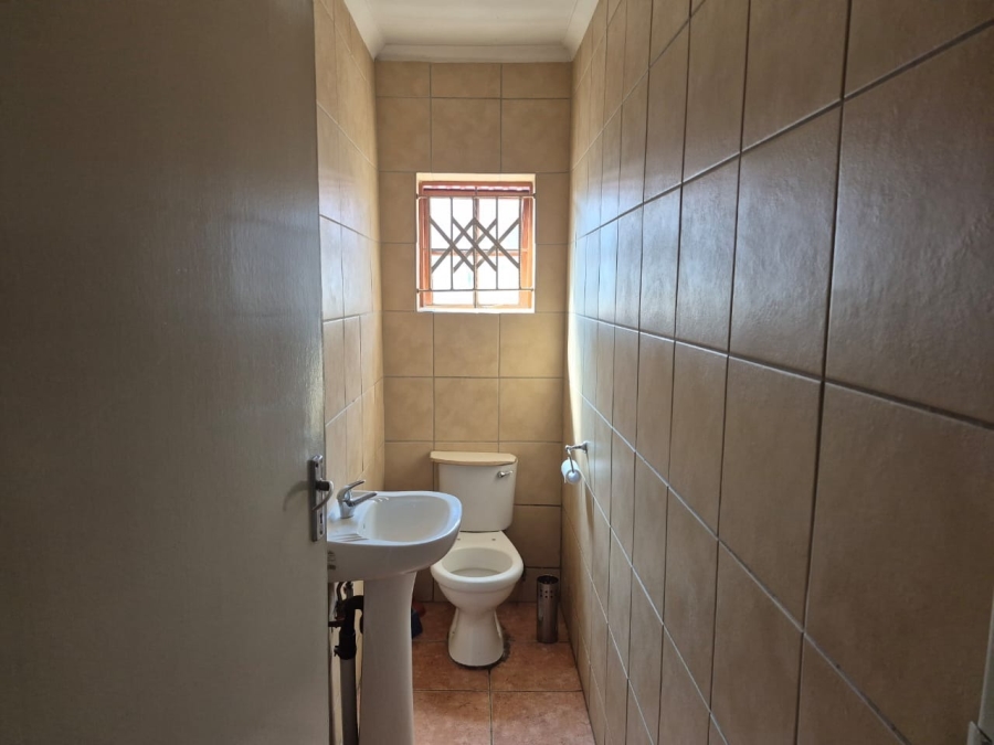 4 Bedroom Property for Sale in Ivydale Limpopo