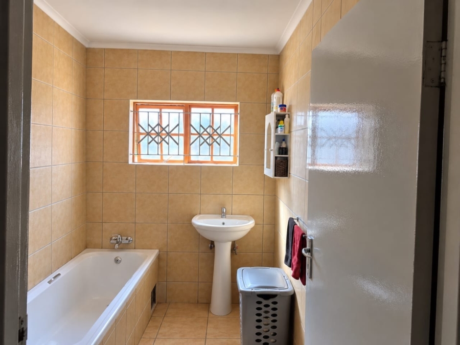 4 Bedroom Property for Sale in Ivydale Limpopo
