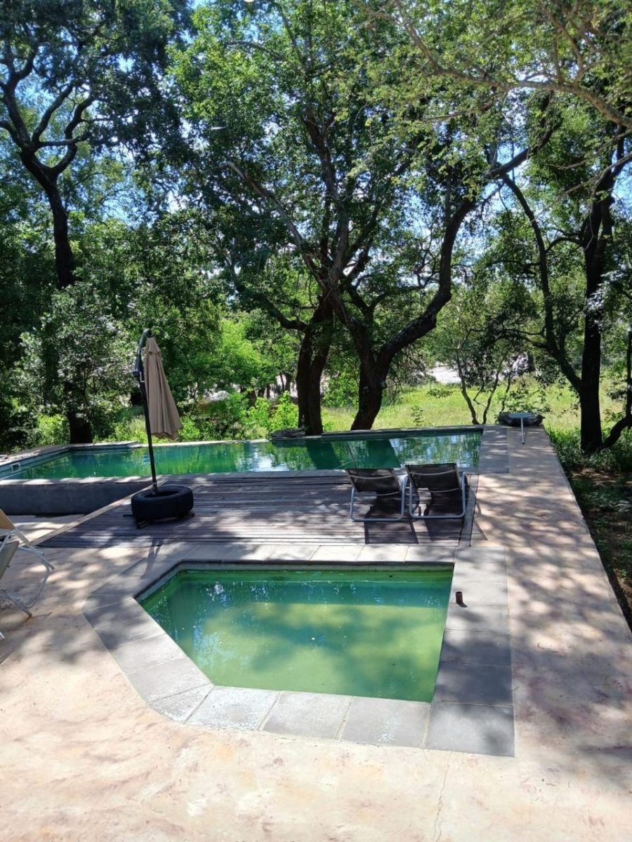 Commercial Property for Sale in Ndlovumzi Limpopo