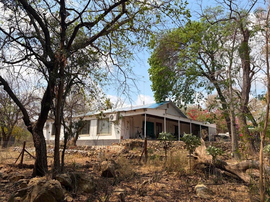 Commercial Property for Sale in Ndlovumzi Limpopo