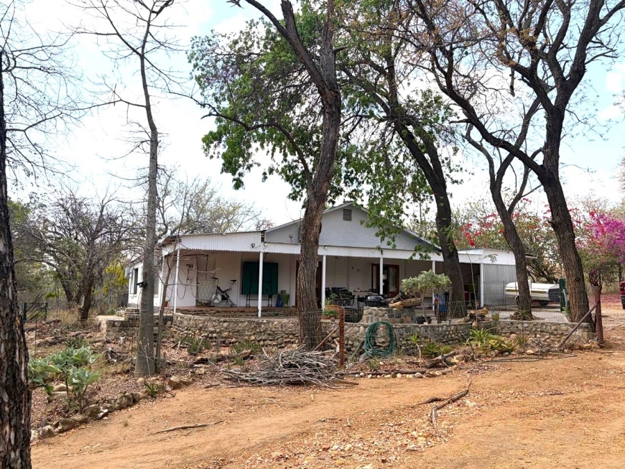 Commercial Property for Sale in Ndlovumzi Limpopo