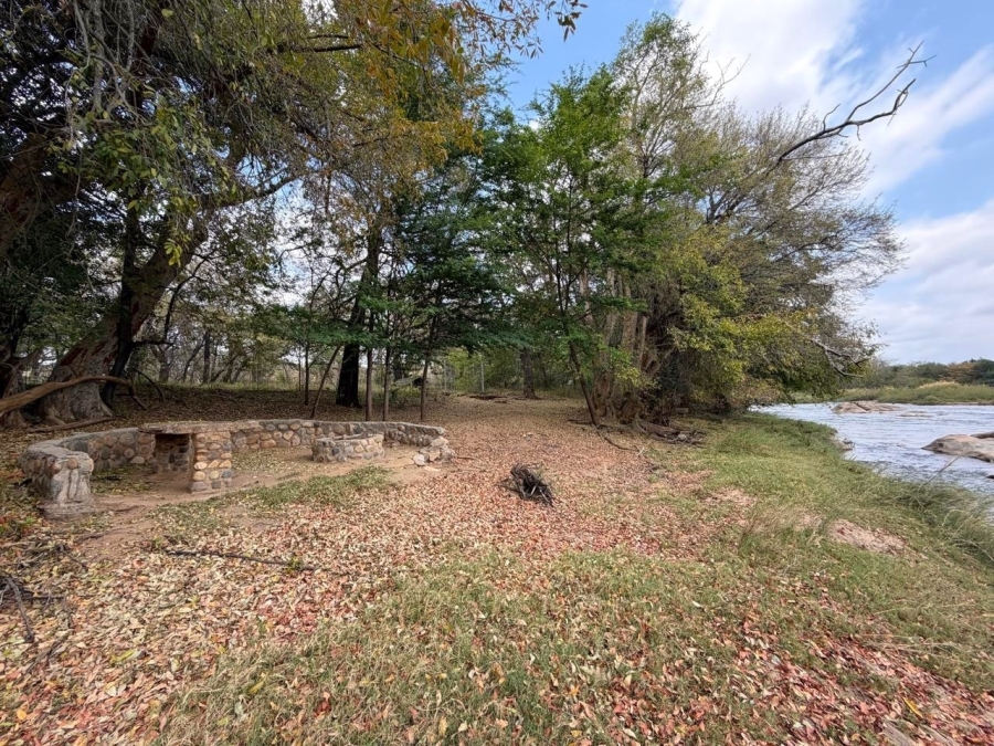 Commercial Property for Sale in Ndlovumzi Limpopo