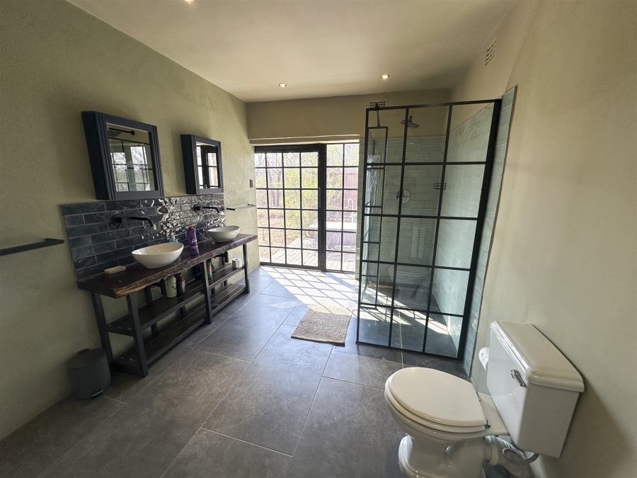 4 Bedroom Property for Sale in Grietjie Private Nature Reserve Limpopo