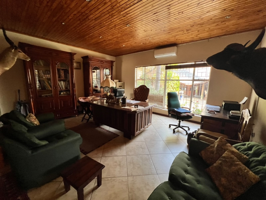 To Let 4 Bedroom Property for Rent in Chroompark Limpopo
