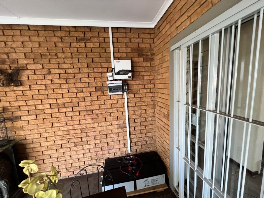 To Let 4 Bedroom Property for Rent in Chroompark Limpopo