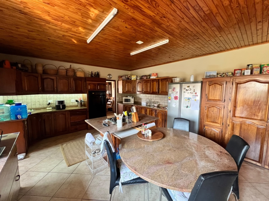 To Let 4 Bedroom Property for Rent in Chroompark Limpopo