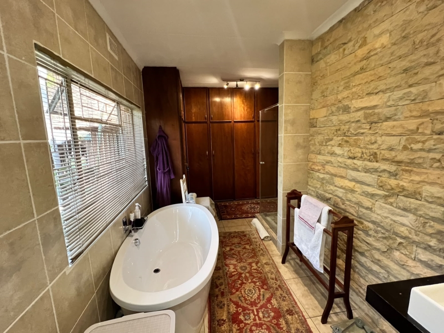 To Let 4 Bedroom Property for Rent in Chroompark Limpopo
