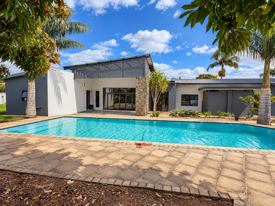 5 Bedroom Property for Sale in Louis Trichardt Limpopo