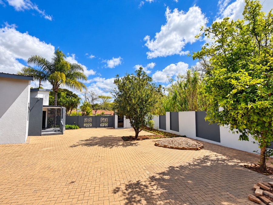 5 Bedroom Property for Sale in Louis Trichardt Limpopo