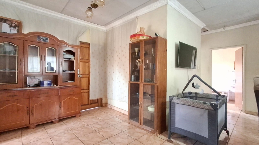 3 Bedroom Property for Sale in Lenyenye Limpopo