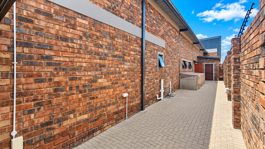 To Let Commercial Property for Rent in Magna Via Industrial Limpopo