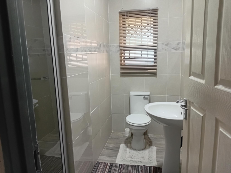To Let 2 Bedroom Property for Rent in Chroompark Limpopo