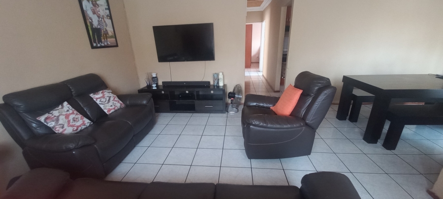 3 Bedroom Property for Sale in Ivydale Limpopo