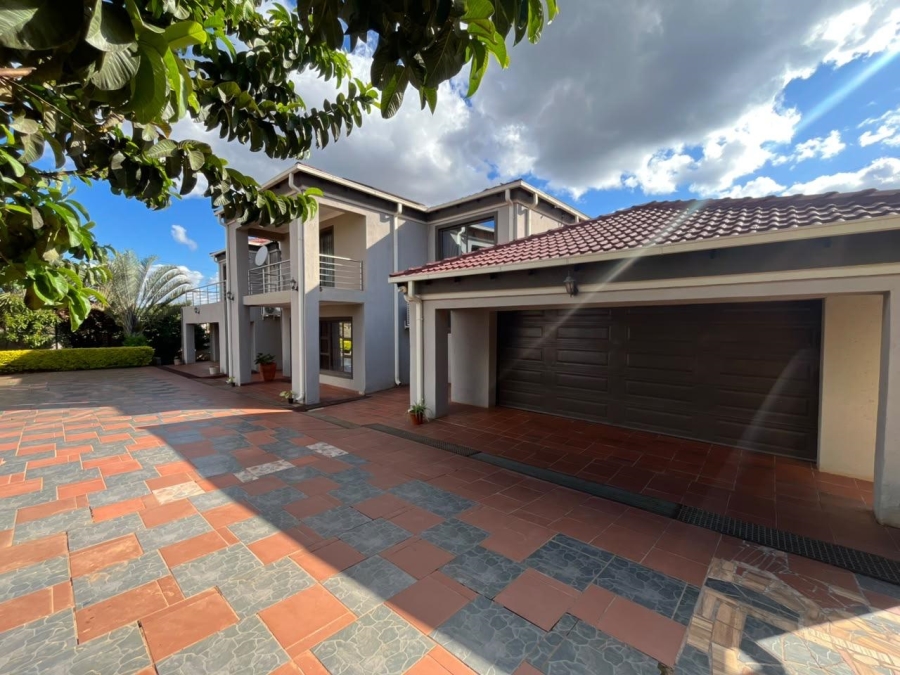 6 Bedroom Property for Sale in Tshisahulu Limpopo