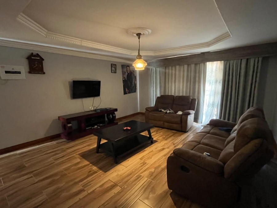 6 Bedroom Property for Sale in Tshisahulu Limpopo