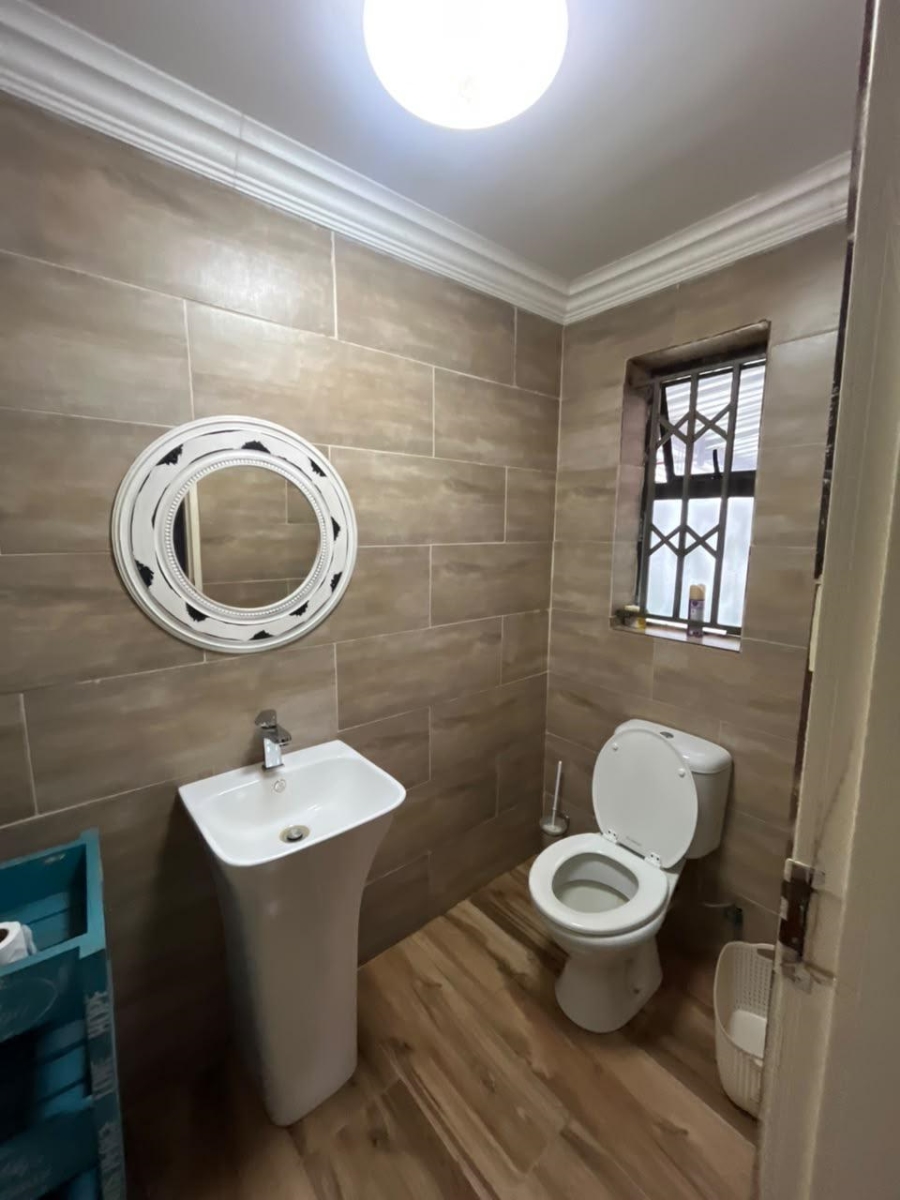 6 Bedroom Property for Sale in Tshisahulu Limpopo