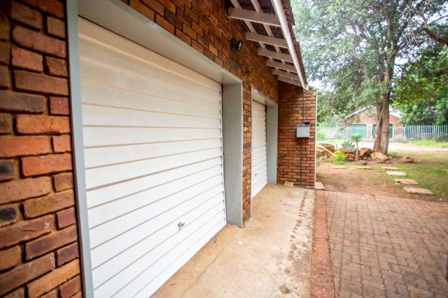To Let 3 Bedroom Property for Rent in Chroompark Limpopo