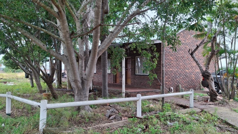 7 Bedroom Property for Sale in Roodepoort AH Limpopo