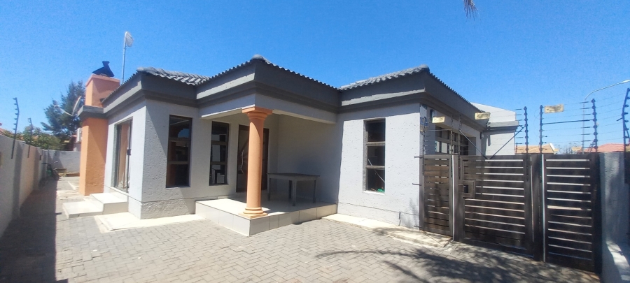3 Bedroom Property for Sale in Rethabile Gardens Limpopo