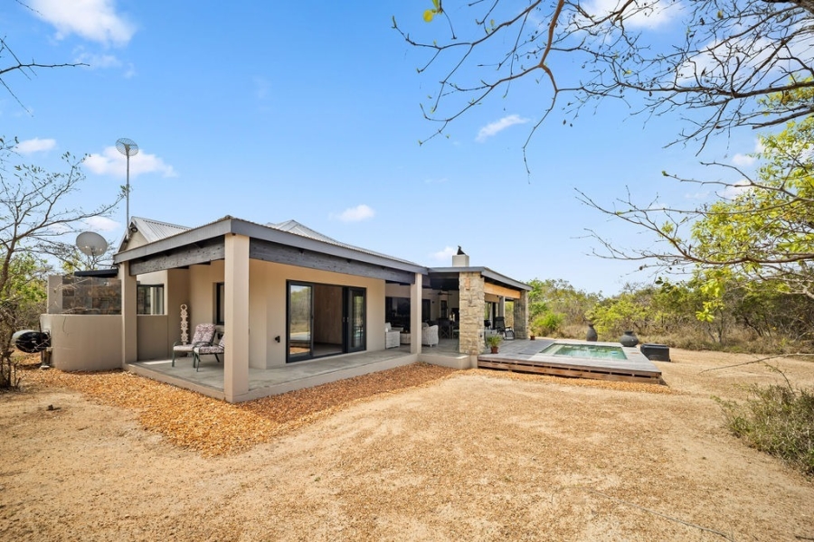 3 Bedroom Property for Sale in Moditlo Wildlife Estate Limpopo