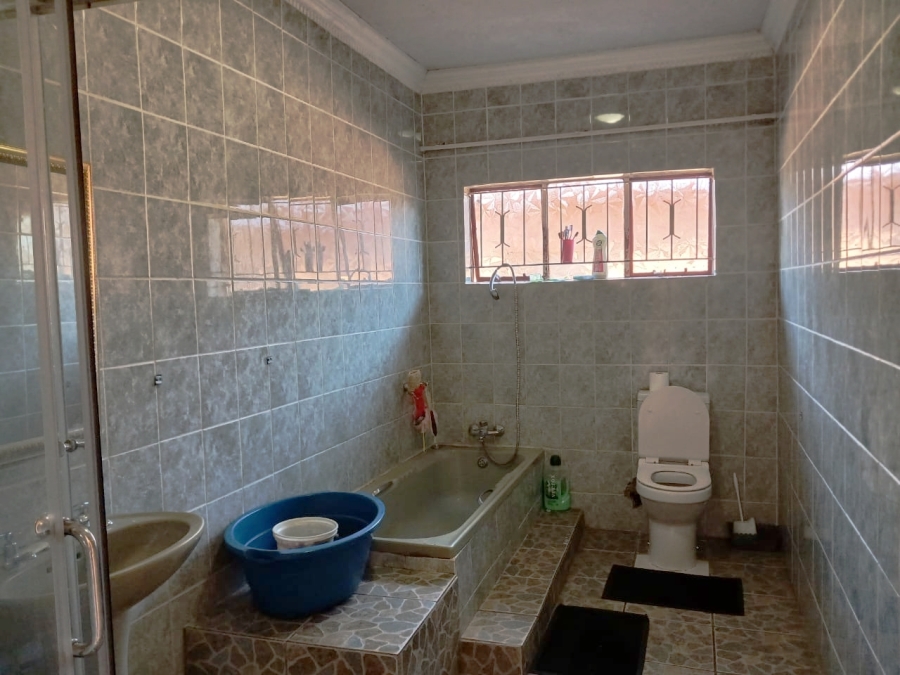 3 Bedroom Property for Sale in Seshego C Limpopo