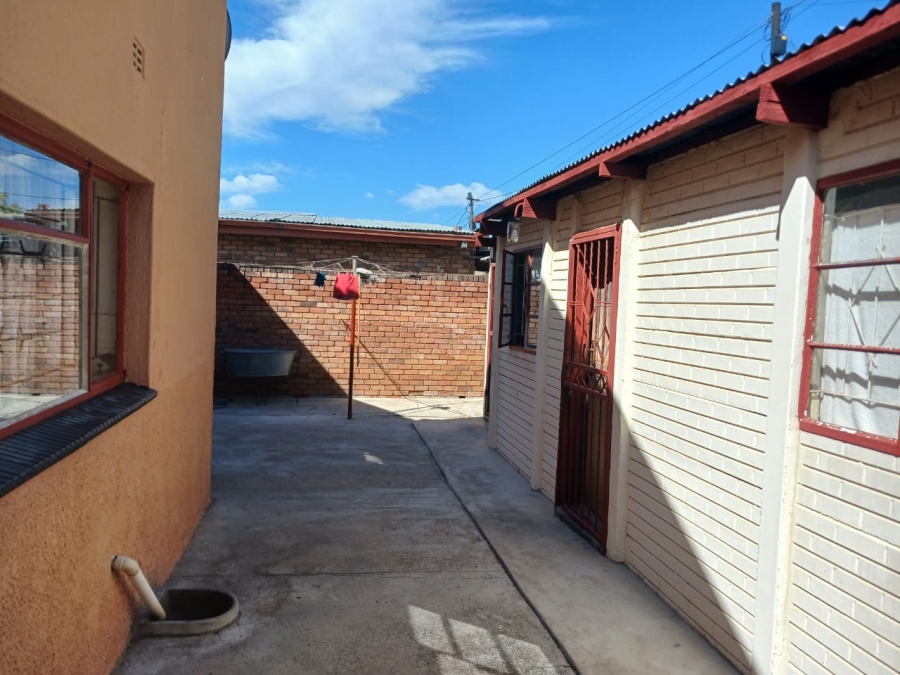 3 Bedroom Property for Sale in Seshego C Limpopo