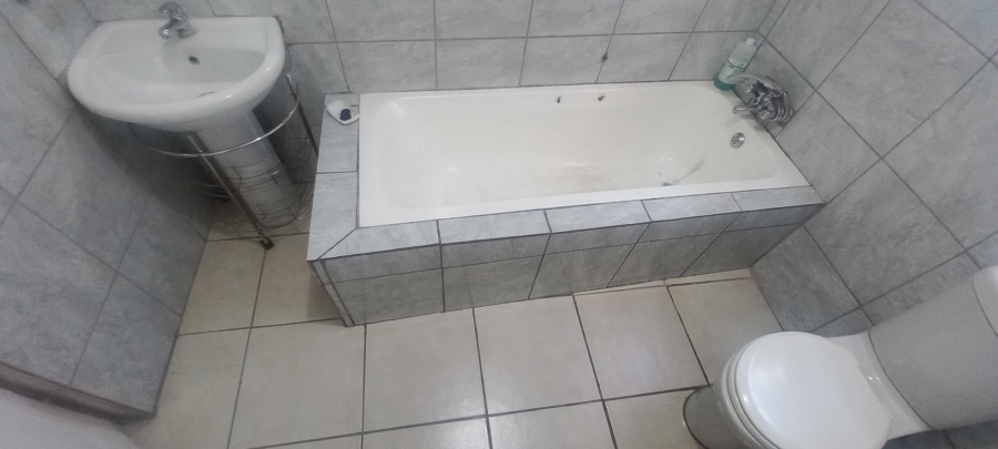 3 Bedroom Property for Sale in Rethabile Gardens Limpopo
