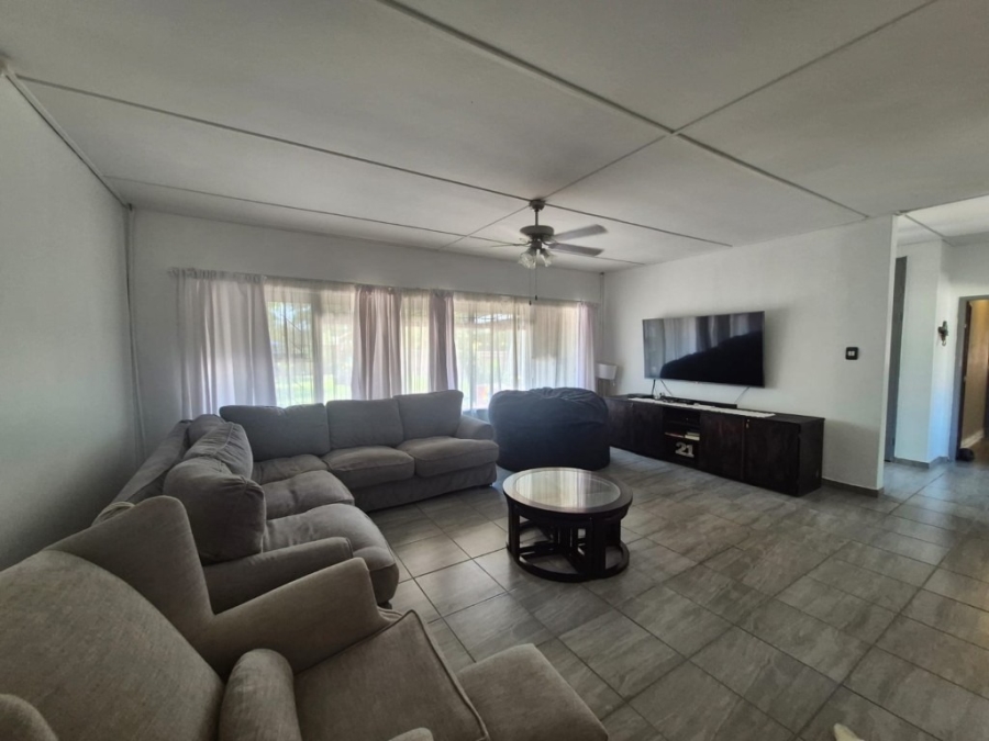 4 Bedroom Property for Sale in Phalaborwa Limpopo