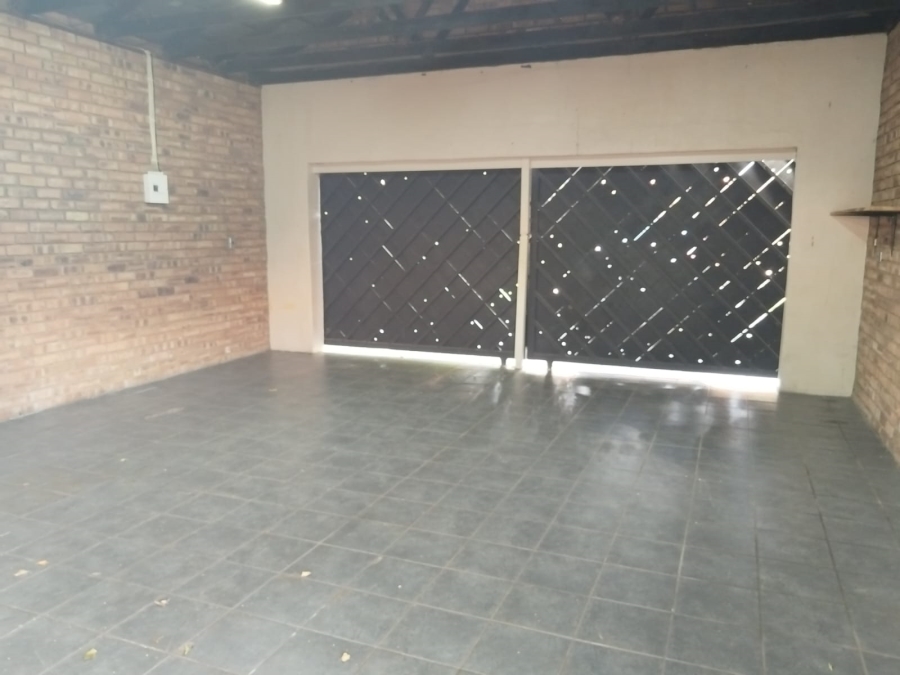 To Let 2 Bedroom Property for Rent in Onverwacht Limpopo