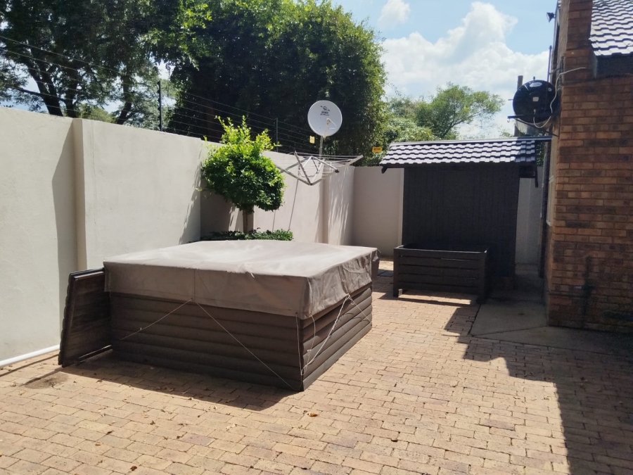 To Let 2 Bedroom Property for Rent in Onverwacht Limpopo