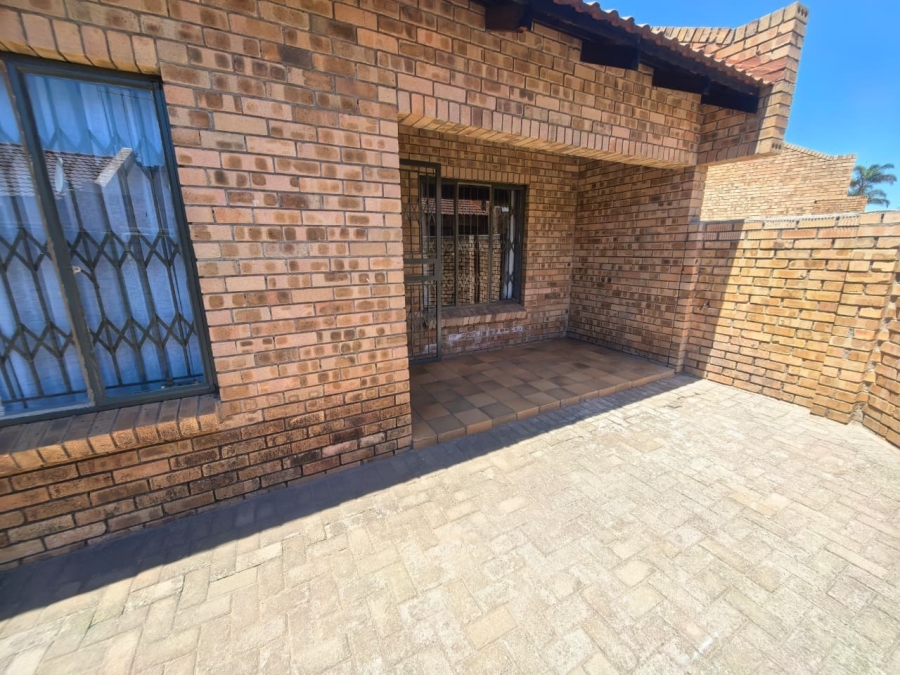 3 Bedroom Property for Sale in Penina Park Limpopo