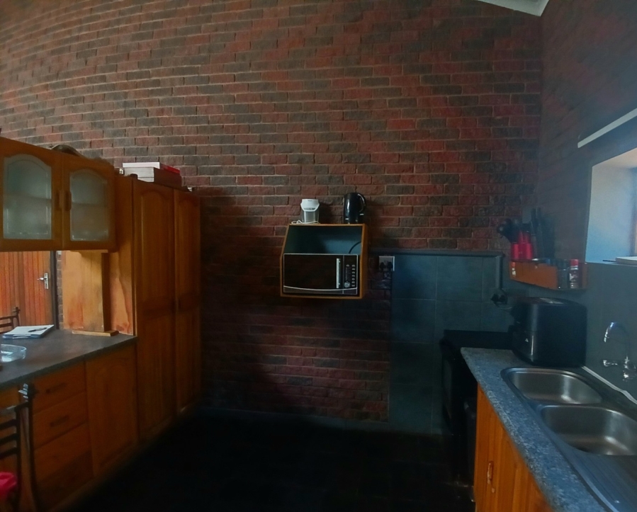 3 Bedroom Property for Sale in Sunset Boulevard Limpopo