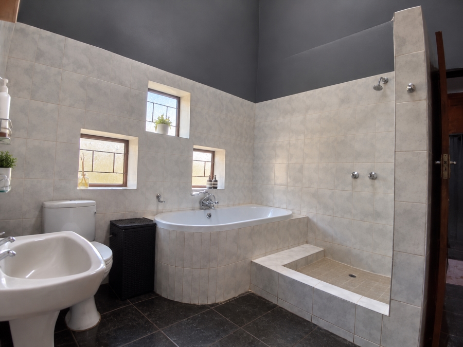 3 Bedroom Property for Sale in Sunset Boulevard Limpopo