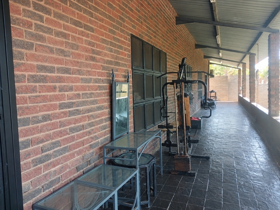 3 Bedroom Property for Sale in Sunset Boulevard Limpopo