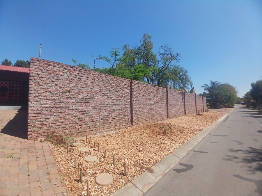 3 Bedroom Property for Sale in Sunset Boulevard Limpopo