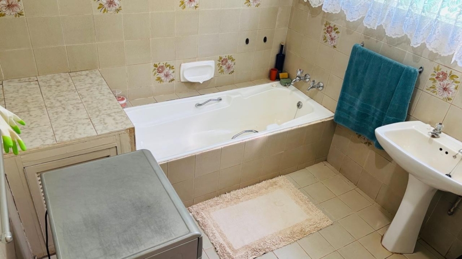 4 Bedroom Property for Sale in Impala Park Limpopo