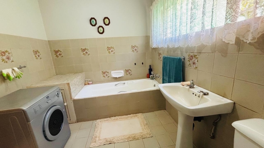 4 Bedroom Property for Sale in Impala Park Limpopo