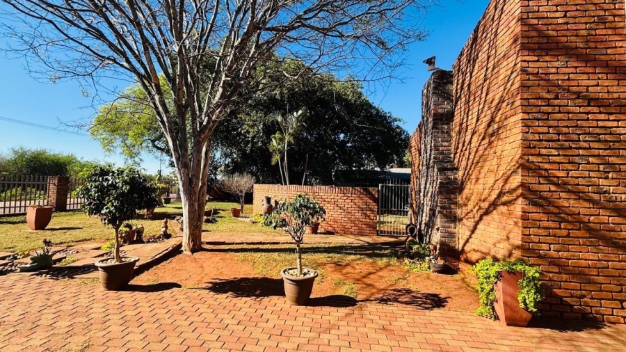 4 Bedroom Property for Sale in Impala Park Limpopo
