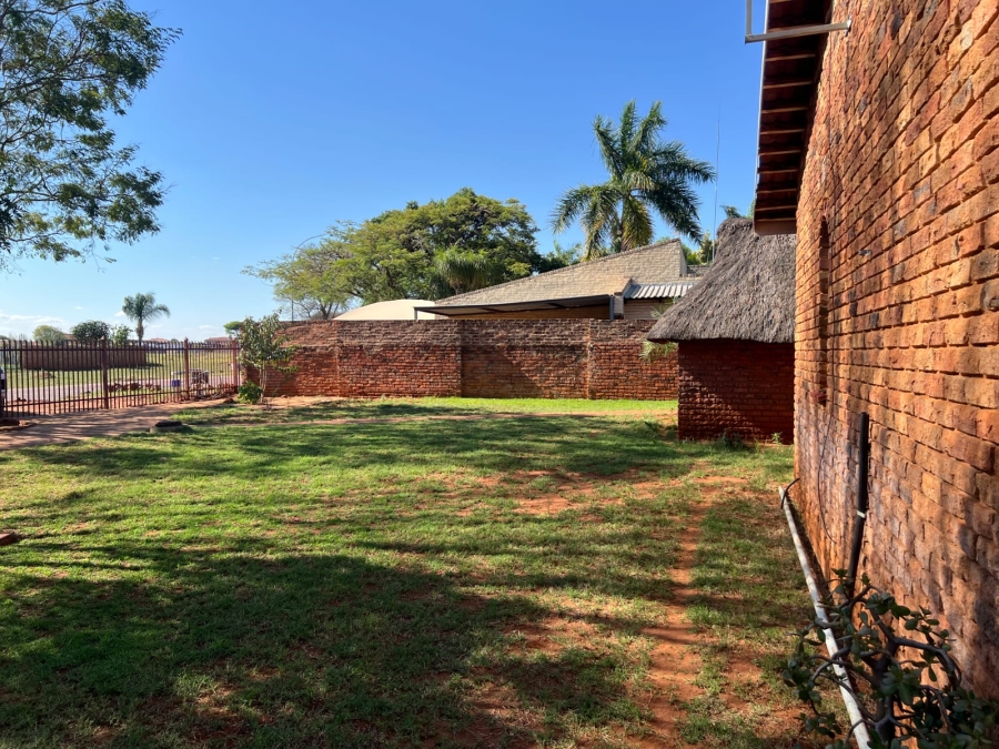 3 Bedroom Property for Sale in Chroompark Limpopo
