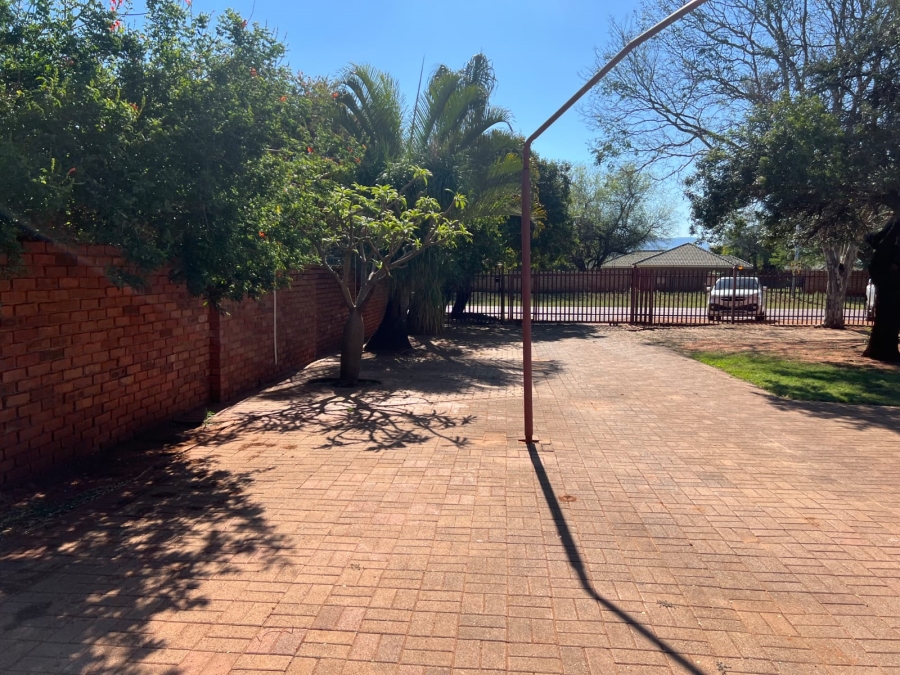 3 Bedroom Property for Sale in Chroompark Limpopo