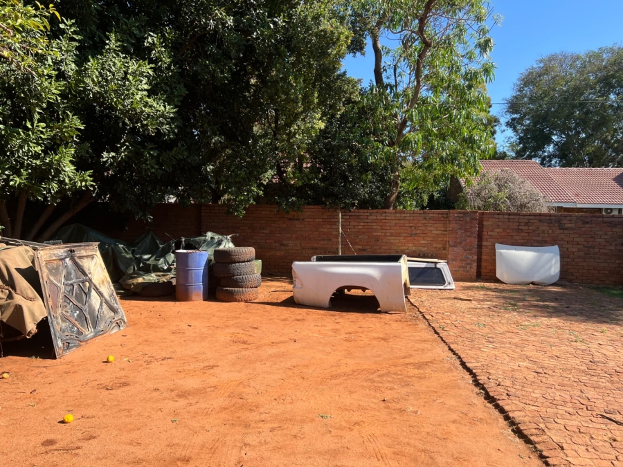 3 Bedroom Property for Sale in Chroompark Limpopo