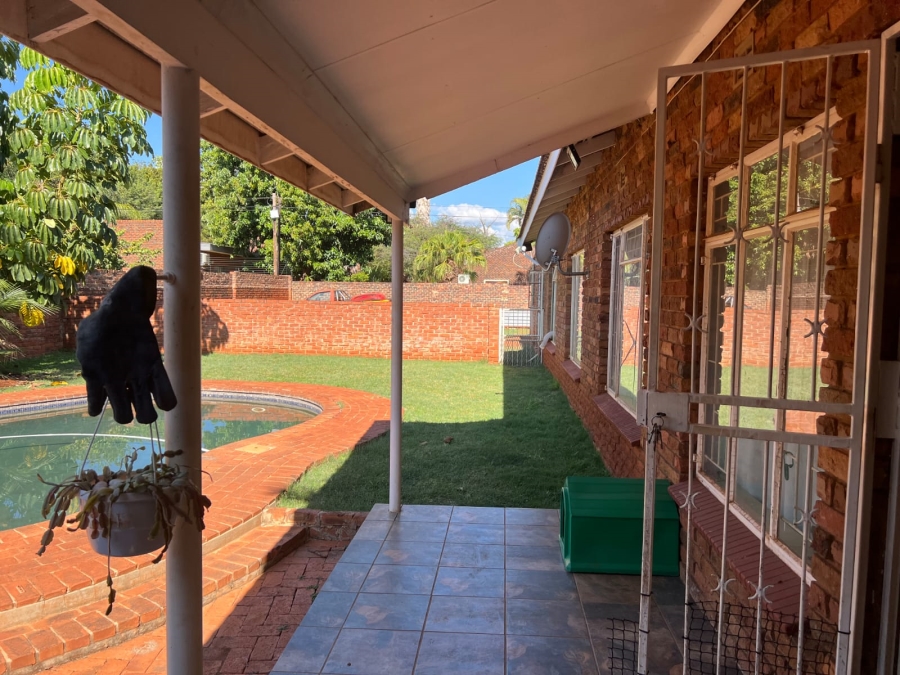 3 Bedroom Property for Sale in Chroompark Limpopo