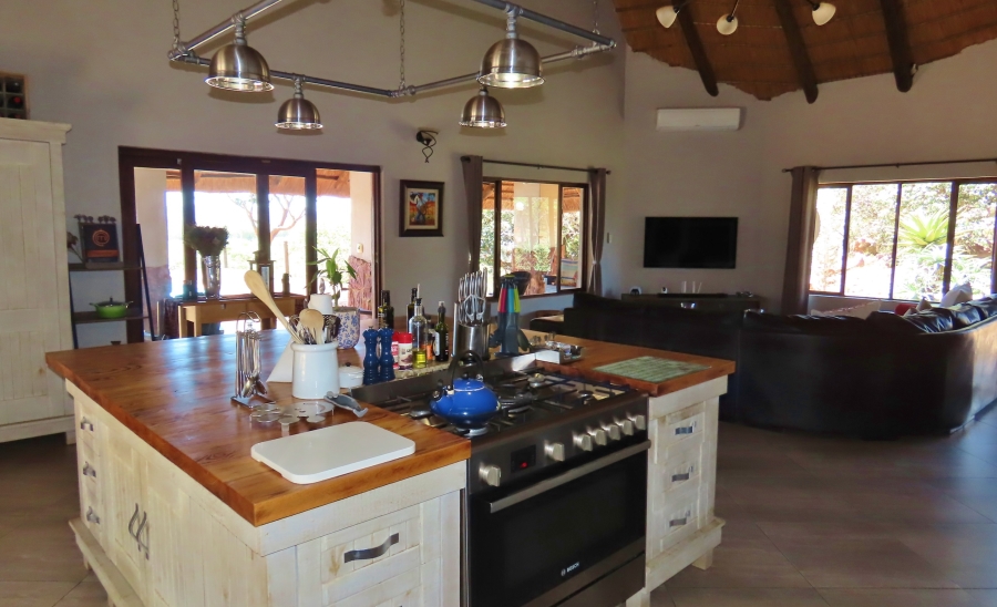 6 Bedroom Property for Sale in Modimolle Limpopo