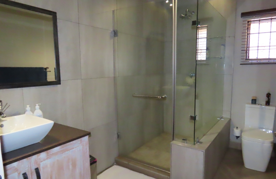 6 Bedroom Property for Sale in Modimolle Limpopo
