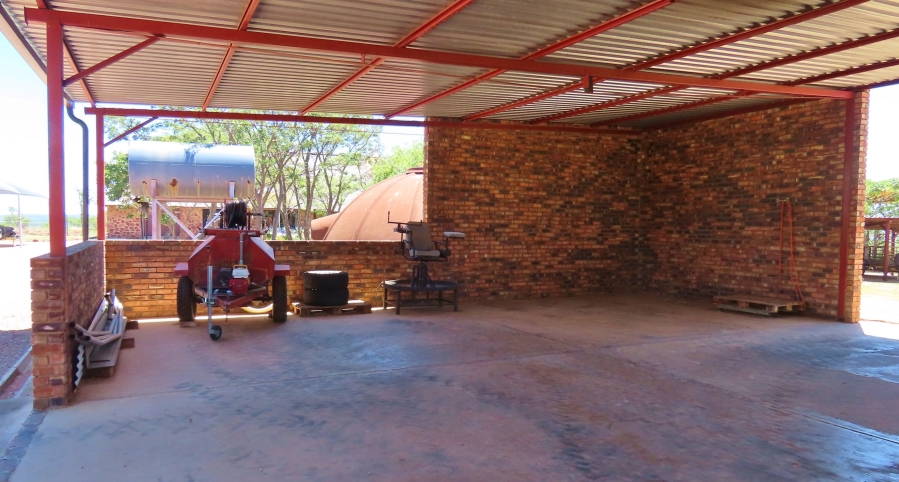 6 Bedroom Property for Sale in Modimolle Limpopo