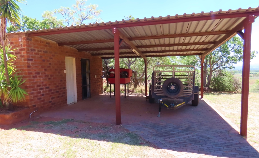 6 Bedroom Property for Sale in Modimolle Limpopo