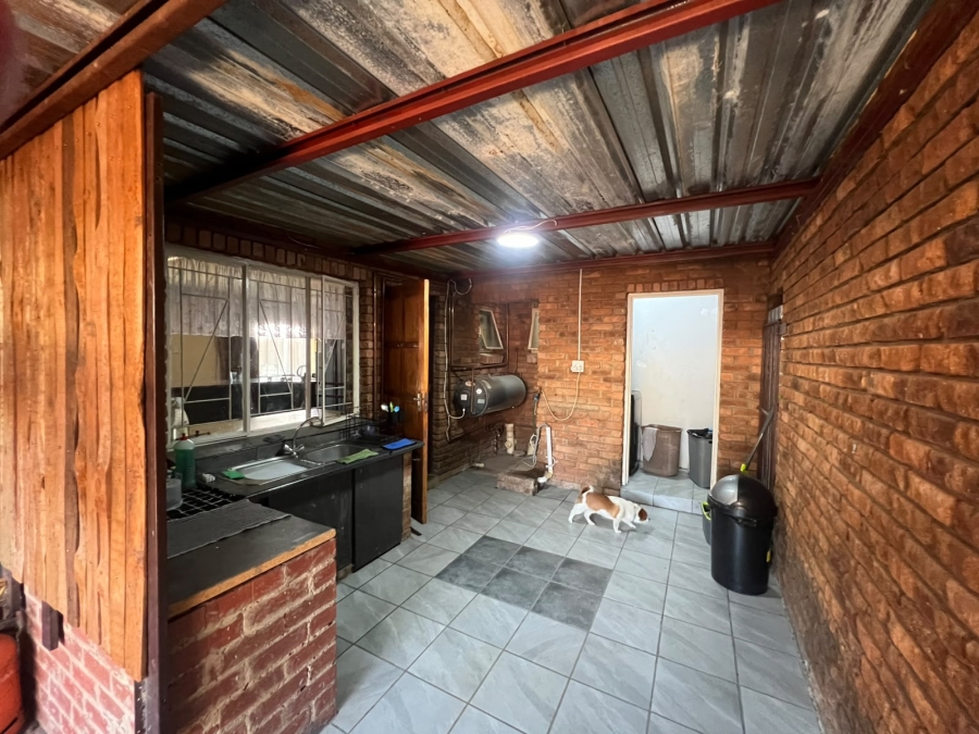 3 Bedroom Property for Sale in Chroompark Limpopo